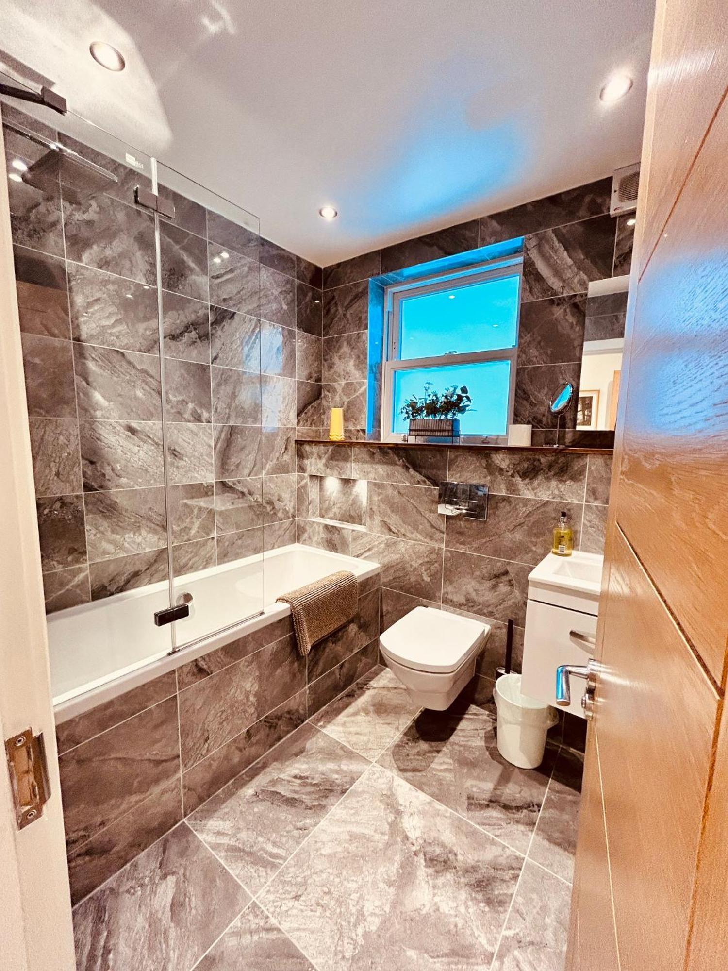 Stunning Spacious B.Apt. Slps.4 London Exterior photo