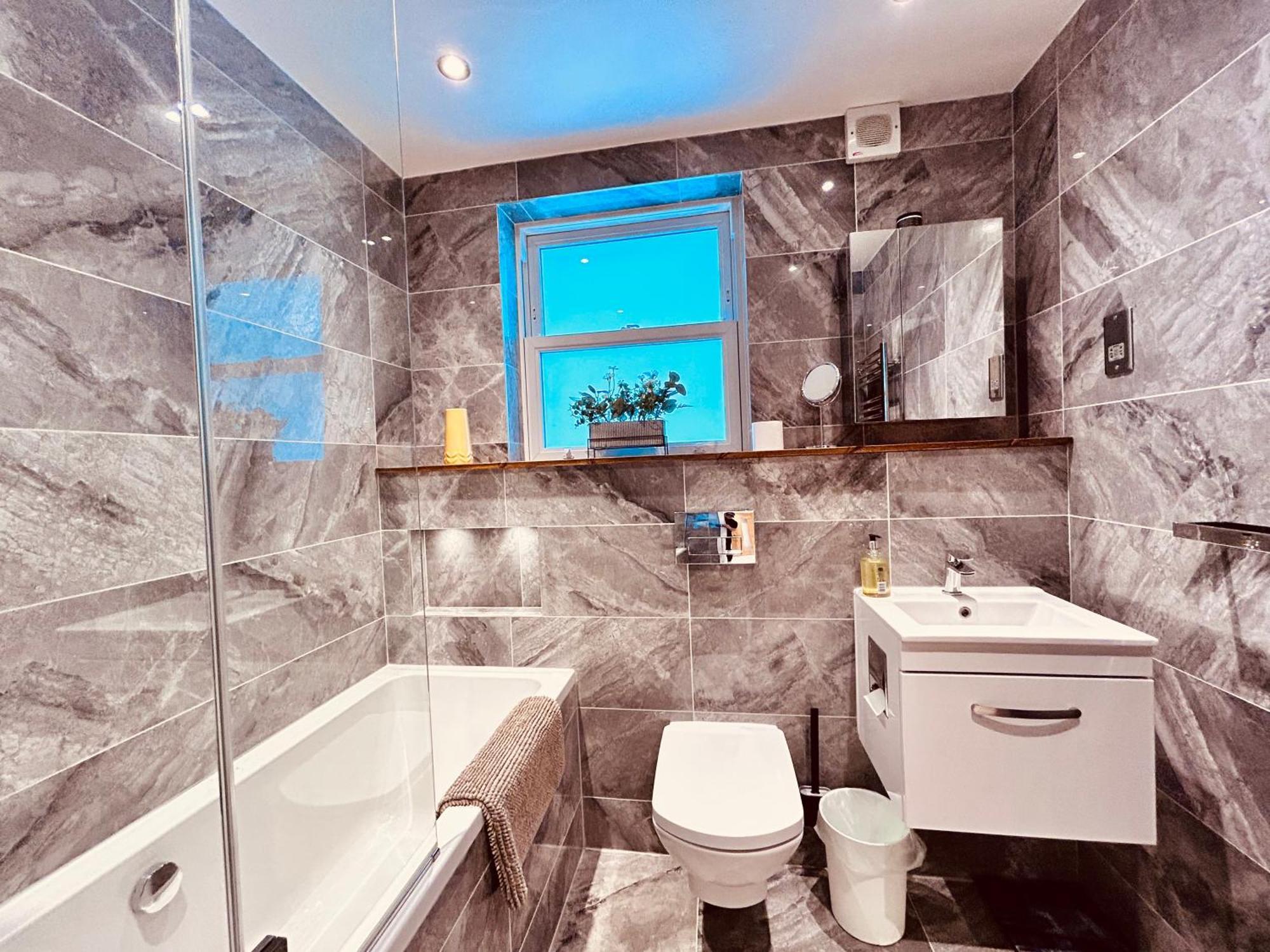 Stunning Spacious B.Apt. Slps.4 London Exterior photo